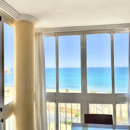 Oceanfront Flat With Pool And Parking 엘 캄펠로