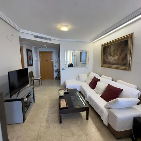 Oceanfront Flat With Pool And Parking 엘 캄펠로