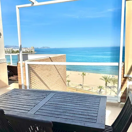 Appartamento Oceanfront Flat With Pool And Parking