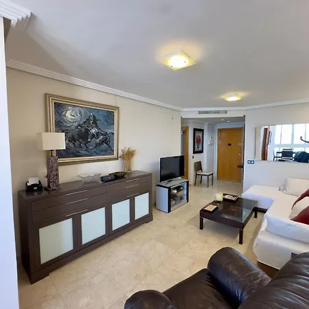 Oceanfront Flat With Pool And Parking