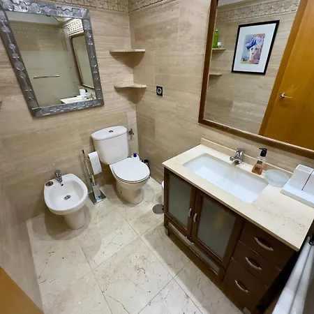 Oceanfront Flat With Pool And Parking *